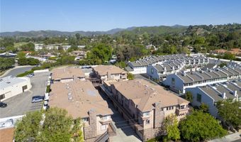 5241 Colodny Dr 301, Agoura Hills, CA 91301