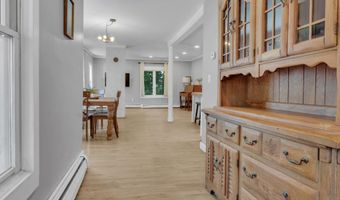 24 Center St, Augusta, ME 04330