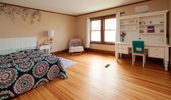 804 6th Ave, Alton, IA 51003