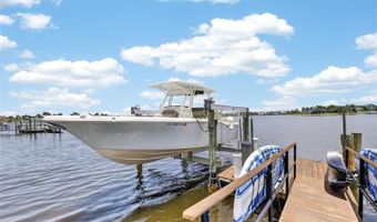 5243 BRIGHTON SHORE Dr, Apollo Beach, FL 33572