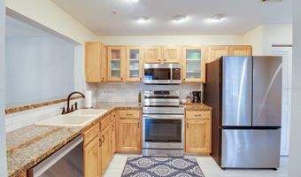 641 MAPLE OAK Cir 101, Altamonte Springs, FL 32701
