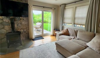 155 Hatchery Rd, North Kingstown, RI 02852
