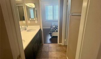8200 E Brookdale Ln, Anaheim, CA 92807