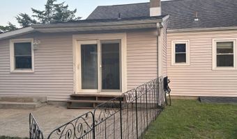 208 Halliard Ave, Beachwood, NJ 08722