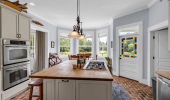 6408 Seawinds Blvd, Biloxi, MS 39532
