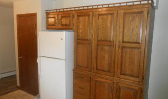 303 S 2nd Ln, Abbotsford, WI 54405