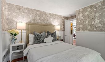 129 Bedford Center Rd, Bedford, NH 03110