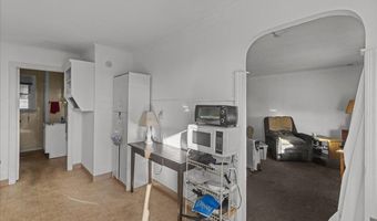 94 E BROWNING Rd, Bellmawr, NJ 08031