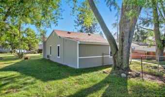 3342 Dumont Lake Dr, Allegan, MI 49010