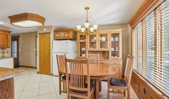 1046 8th St SE, Altoona, IA 50009
