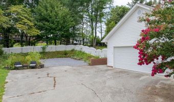 715 Carmen Dr, Athens, TN 37303