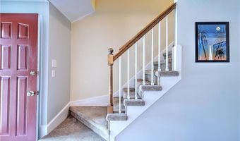 28 Marigold Cir, North Providence, RI 02904