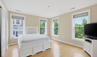 12 Honora Ln 12, Bourne, MA 02532