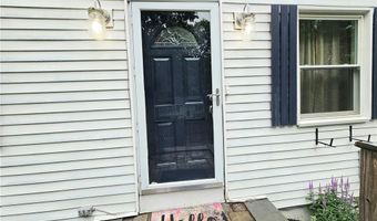 61 Abbotts Crossing Rd, Coventry, RI 02816