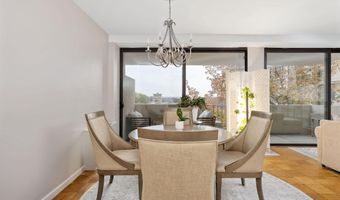 4141 N HENDERSON Rd 702, Arlington, VA 22203