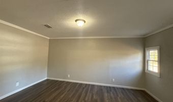 32 Slate St, Atmore, AL 36502