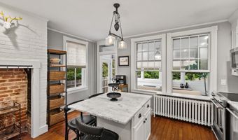 268 KING GEORGE St, Annapolis, MD 21401