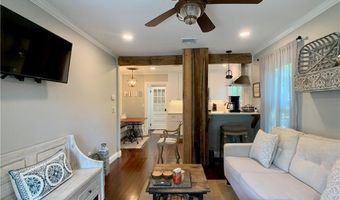 18 Sylvan St, Newport, RI 02840