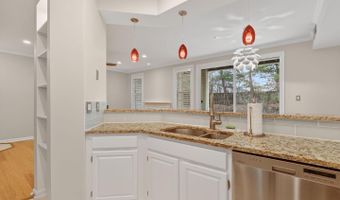 6944 ELLINGHAM Cir #A, Alexandria, VA 22315