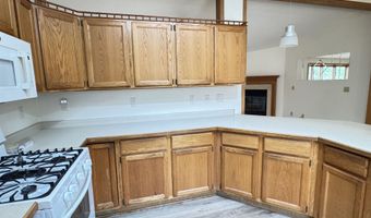 922 Elk Ave, Adams, WI 53910
