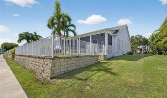 526 ISLEBAY Dr, Apollo Beach, FL 33572