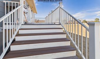 53 E 3rd St N, Cowley, WY 82420
