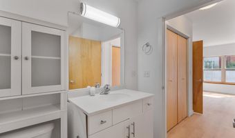 193 St. Paul St 101, Burlington, VT 05401