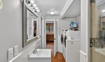 6 North Rd, Foster, RI 02825