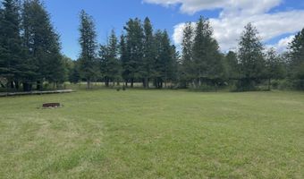 10645 N Main St, Rapid River, MI 49878