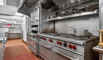 671 BROADWAY, Bayonne, NJ 07002