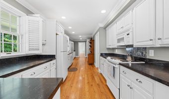 480 DAWSONVILLE Rd, Barboursville, VA 22923