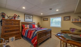 14 Absoraka Dr, Cody, WY 82414