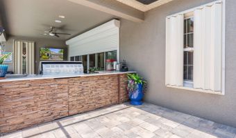 7702 PARADISO Dr, Apollo Beach, FL 33572