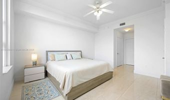 3001 NE 185th St 613, Aventura, FL 33180