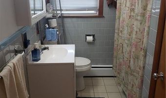 5 Cass St, Lincoln, RI 02865