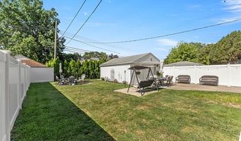 14871 Angelique Ave, Allen Park, MI 48101
