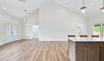9009 Stonewall Rd, Appomattox, VA 24522