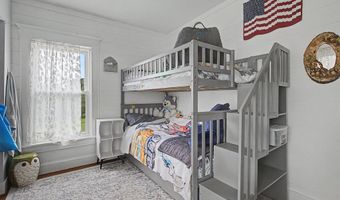 2928 E Stagecoach Trl, Apple River, IL 61001
