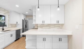 5310 PINEVIEW Way, Apopka, FL 32703