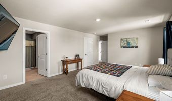 605 Ellis Cir, Adel, IA 50003