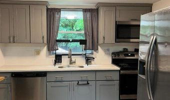 106 Breakneck Rd, Alloway, NJ 07422
