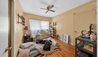 178 W SHELLEY Dr, Claymont, DE 19703