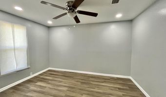 102 W Avenue A, Atmore, AL 36502