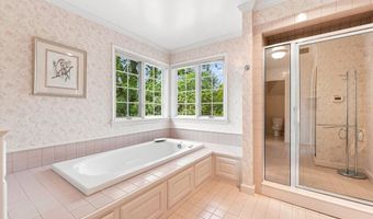 1011 Midway Dr, Auburn, IN 46706