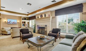 4850 EISENHOWER Ave 202, Alexandria, VA 22304