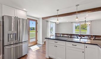 37 Trolly Farm Way, Falmouth, ME 04105