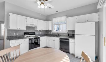 3 Cardinal Pl, Barnegat, NJ 08005