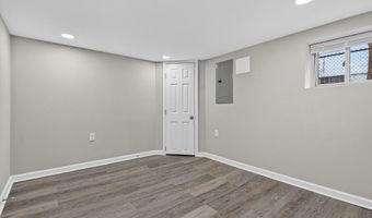 5602 FAIR OAKS Ave, Baltimore, MD 21214