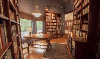14 Vermillion Dr, Avon, CT 06001