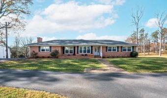 620 Woodlawn Trl, Appomattox, VA 24522